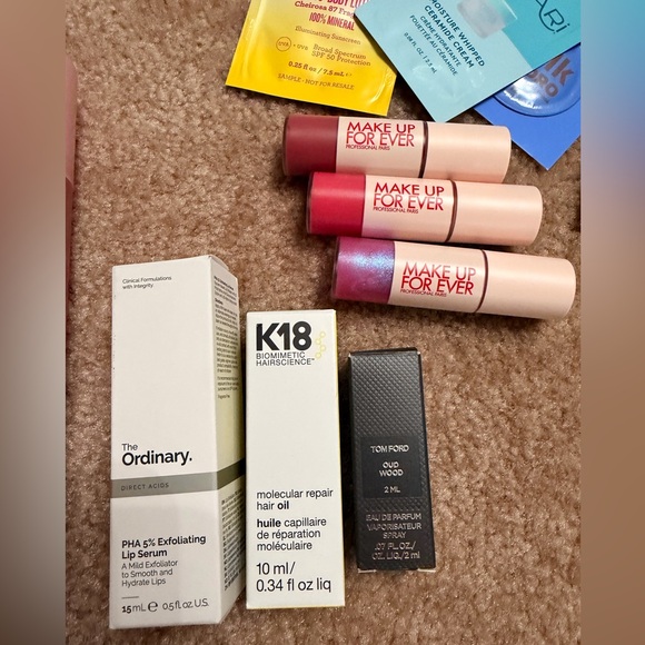 Makeup Bundle - Picture 7 of 11
